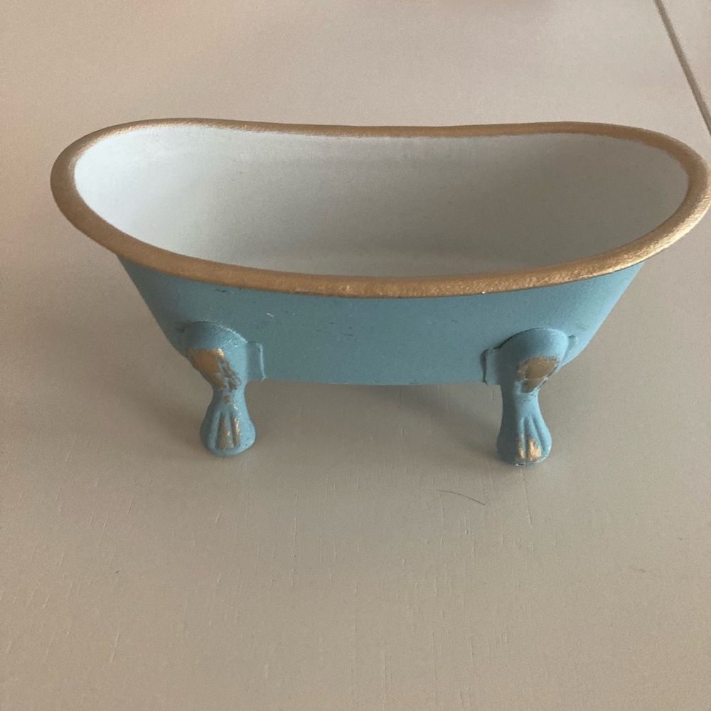 Elegant Blue and Gold Mini Bathtub Decor